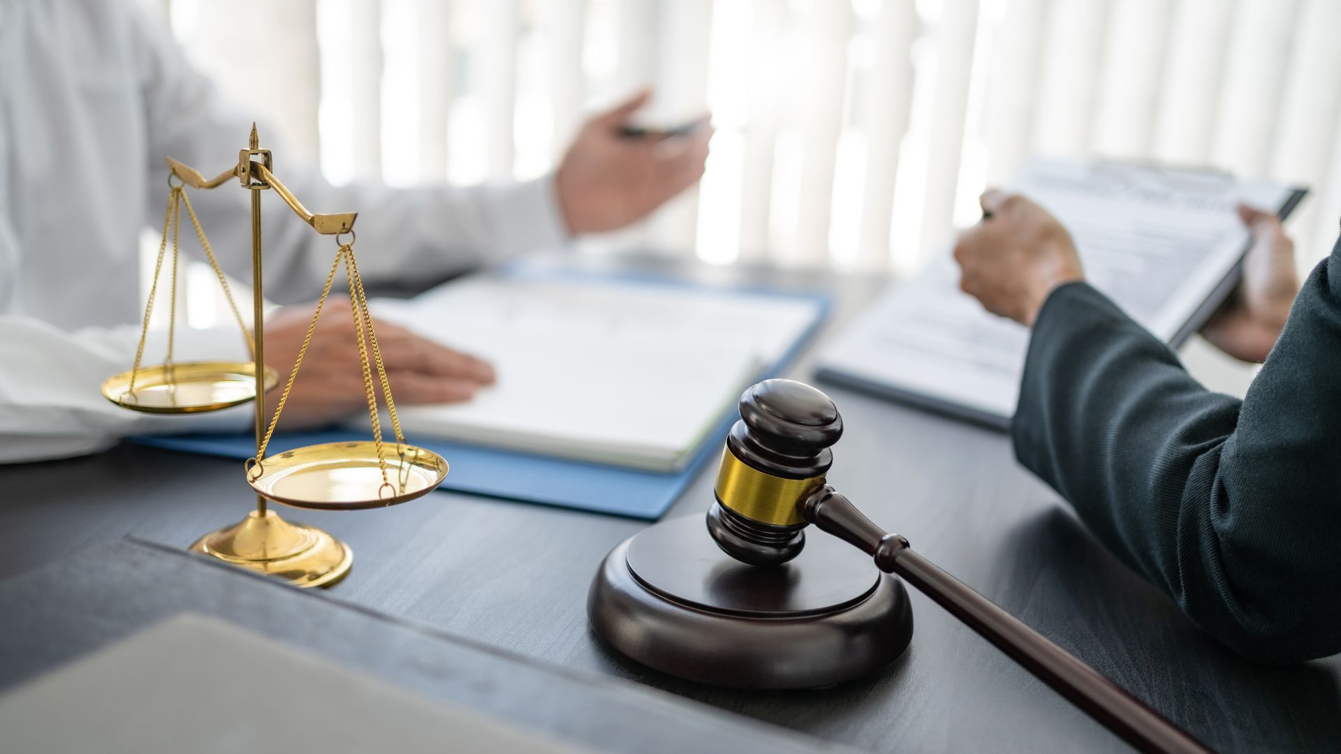 How Justice On Demand Handles Complex East Valley Truck Accident Claims in Arizona