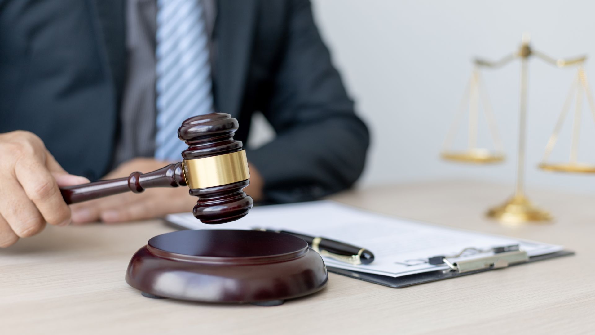 How Justice On Demand Reviews Motorcycle Crash Cases in Glendale, Arizona