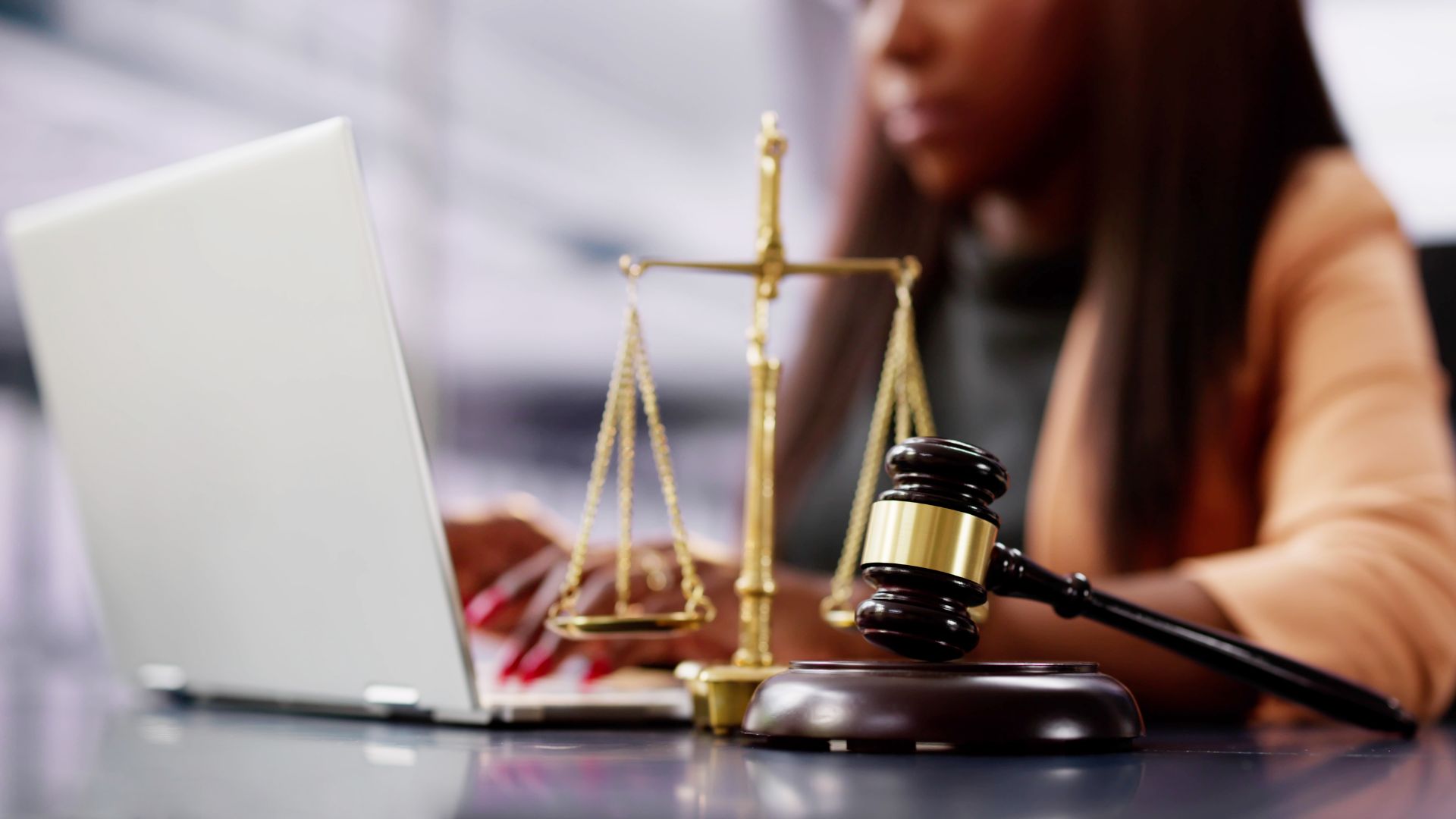 How Liability Arguments and Insurance Disputes Affect East Valley Injury Cases in Arizona