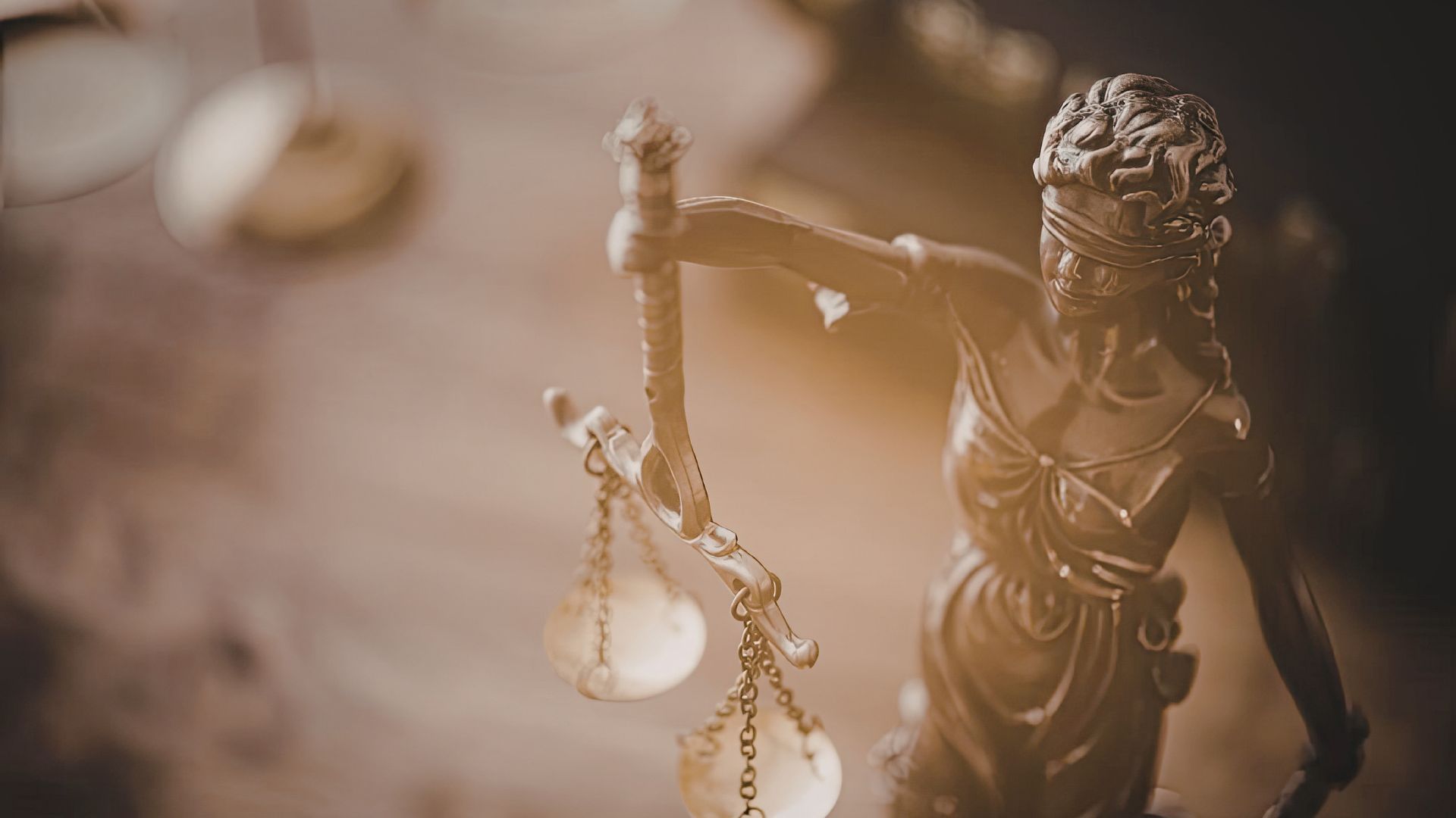 How a Rideshare Accident Lawyer in Gilbert Identifies Who Is at Fault in Arizona