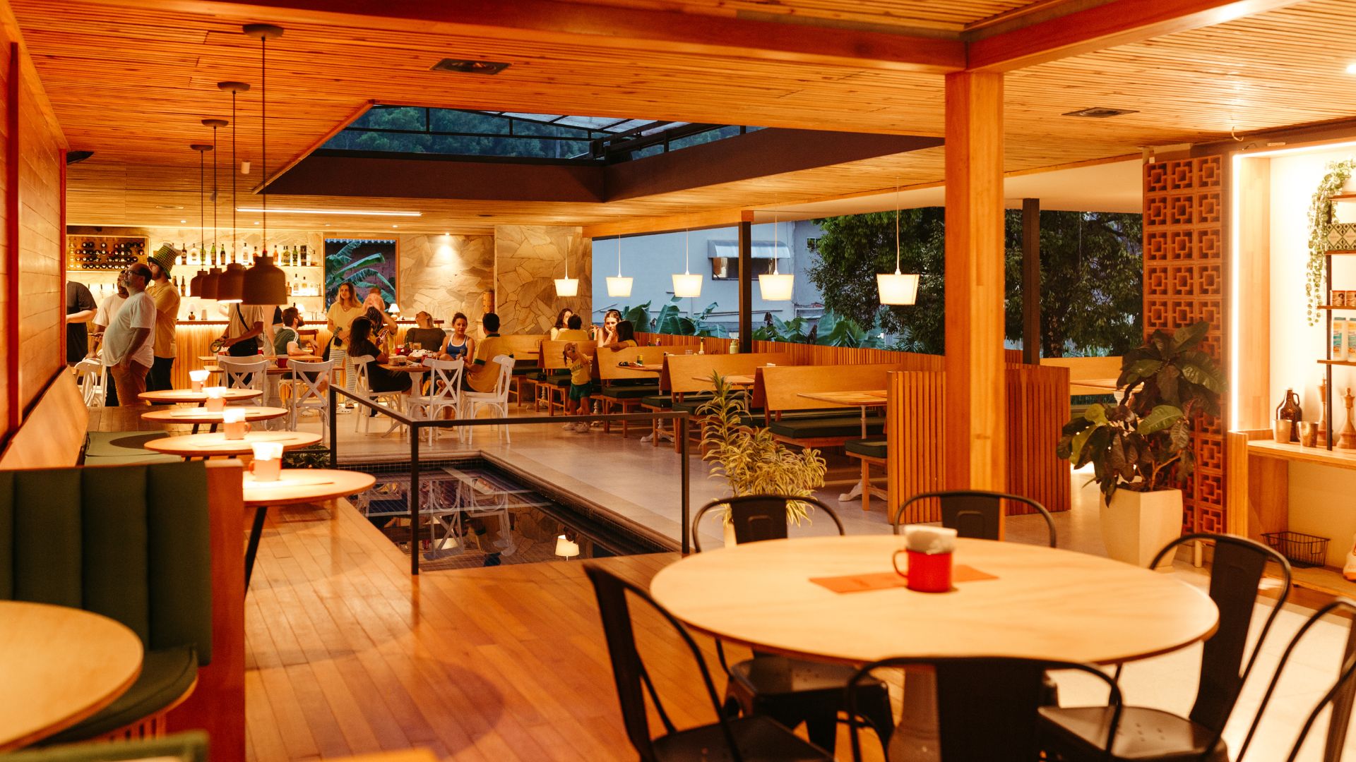Restaurant Slip and Fall Lawyer in Phoenix for Wet Floor Injuries image