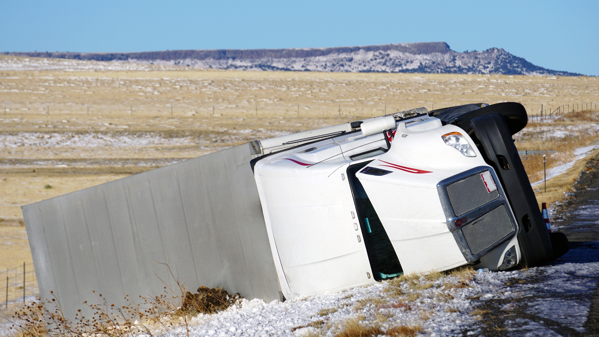 What Questions Do People Ask a Phoenix Truck Accident Attorney