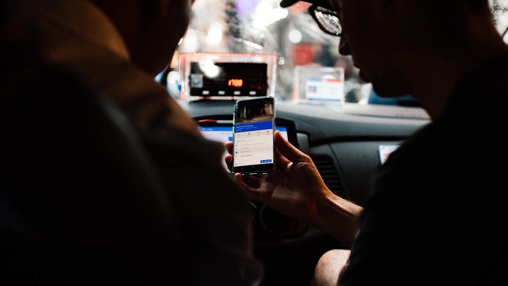 When To Call a Phoenix Rideshare Accident Attorney After the Injury