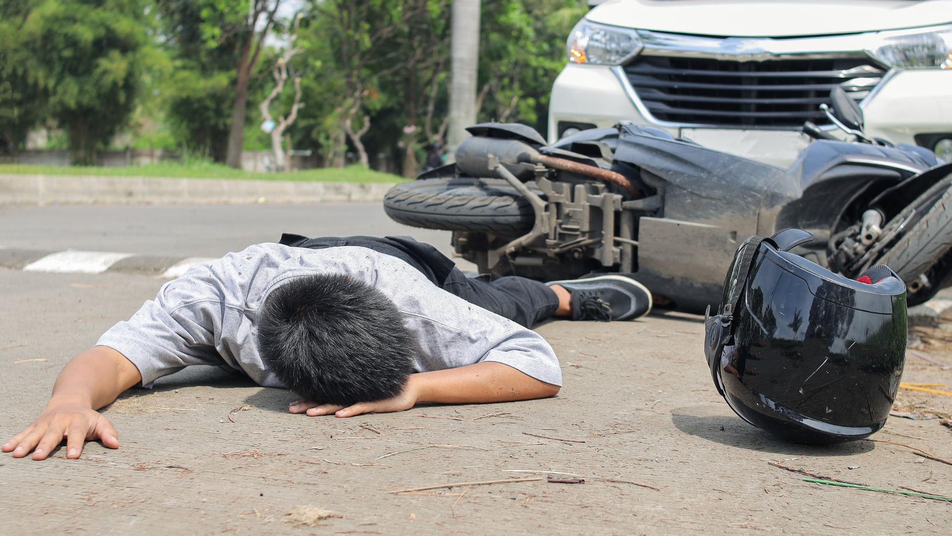 Why Phoenix Motorcycle Accident Lawyers Focus on the Full Recovery Story